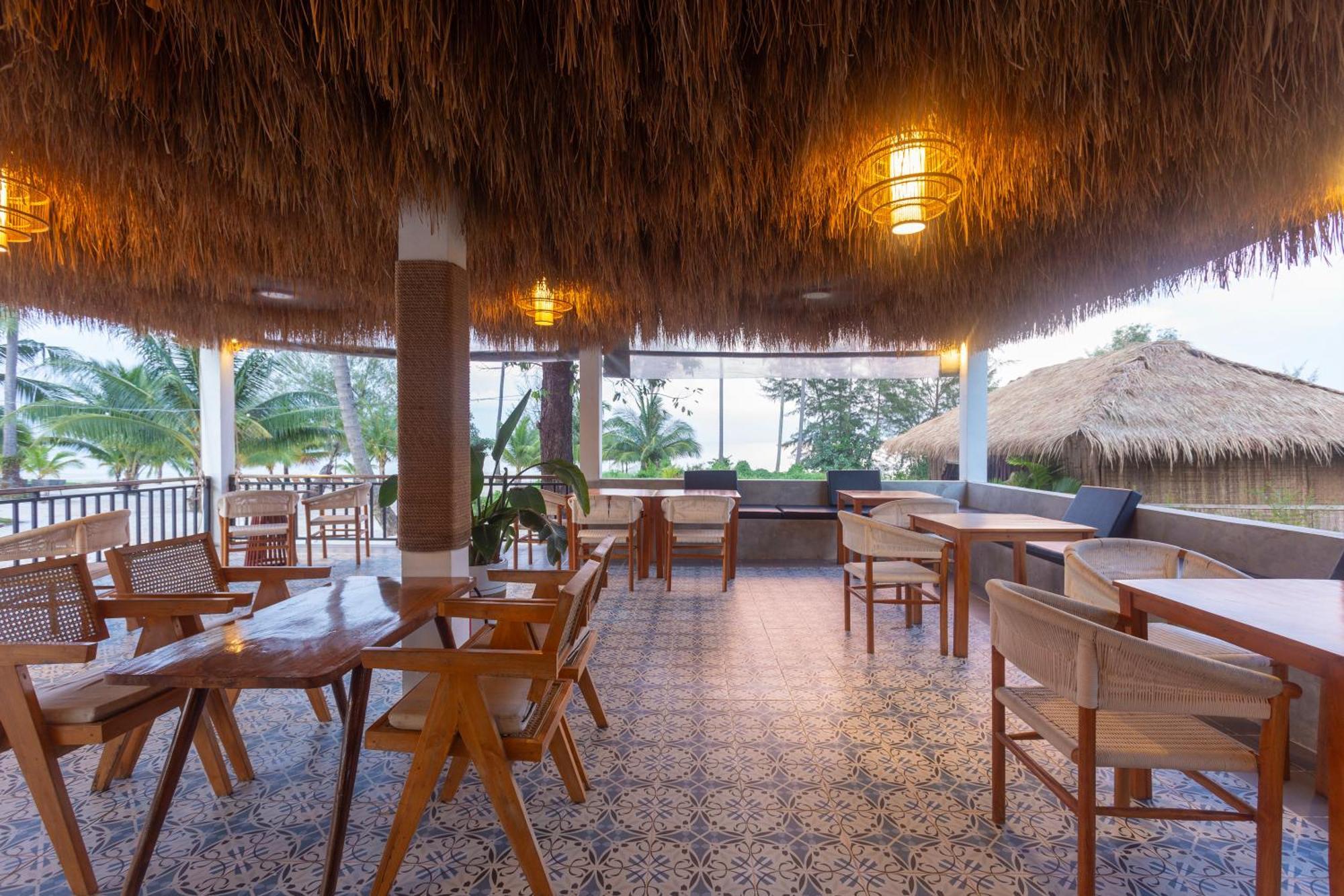 아나야 코롱 호텔 Pagoda Beach 외부 사진