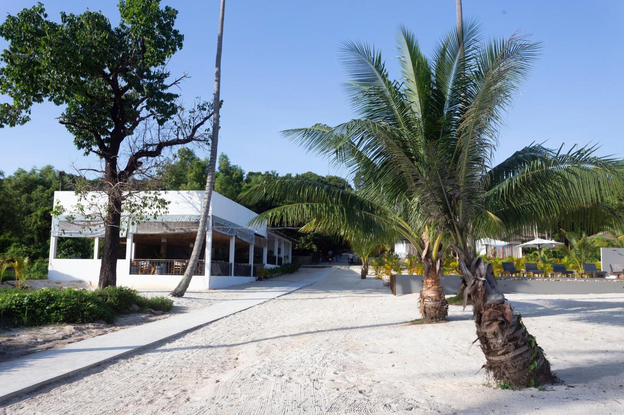 아나야 코롱 호텔 Pagoda Beach 외부 사진